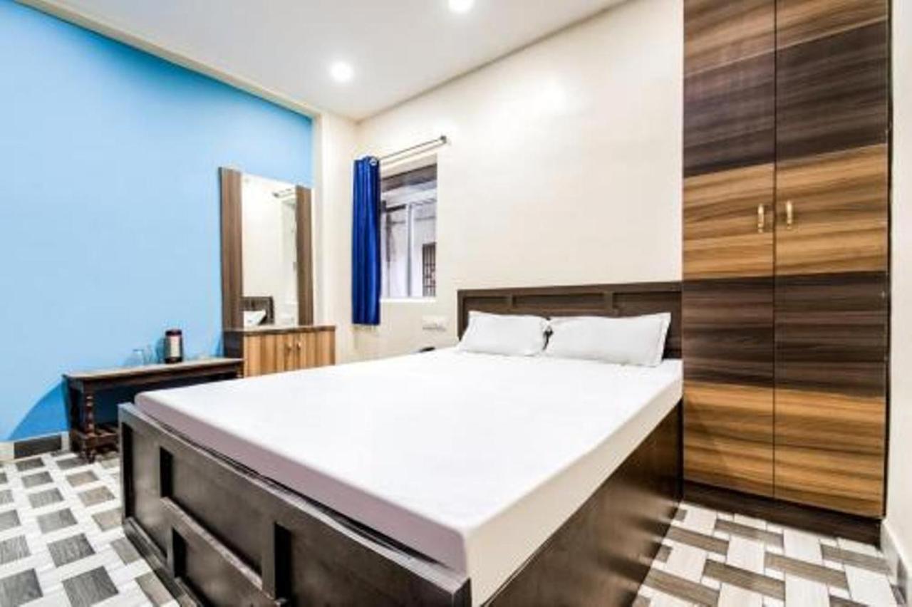 Hotel Vivek Патна Екстериор снимка